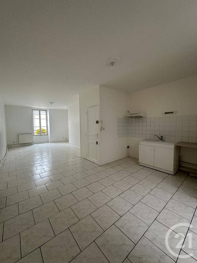 Appartement F3 à louer - 3 pièces - 70.88 m2 - CHATEAUROUX - 36 - CENTRE - Century 21 Adressimmo