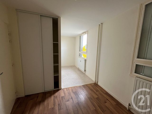 Appartement T2 à louer - 2 pièces - 48.01 m2 - CHATEAUROUX - 36 - CENTRE - Century 21 Adressimmo