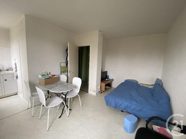 Appartement Studio à vendre - 1 pièce - 21.0 m2 - CHATEAUROUX - 36 - CENTRE - Century 21 Adressimmo