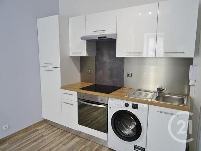 Appartement T1 à louer - 1 pièce - 15.25 m2 - CHATEAUROUX - 36 - CENTRE - Century 21 Adressimmo